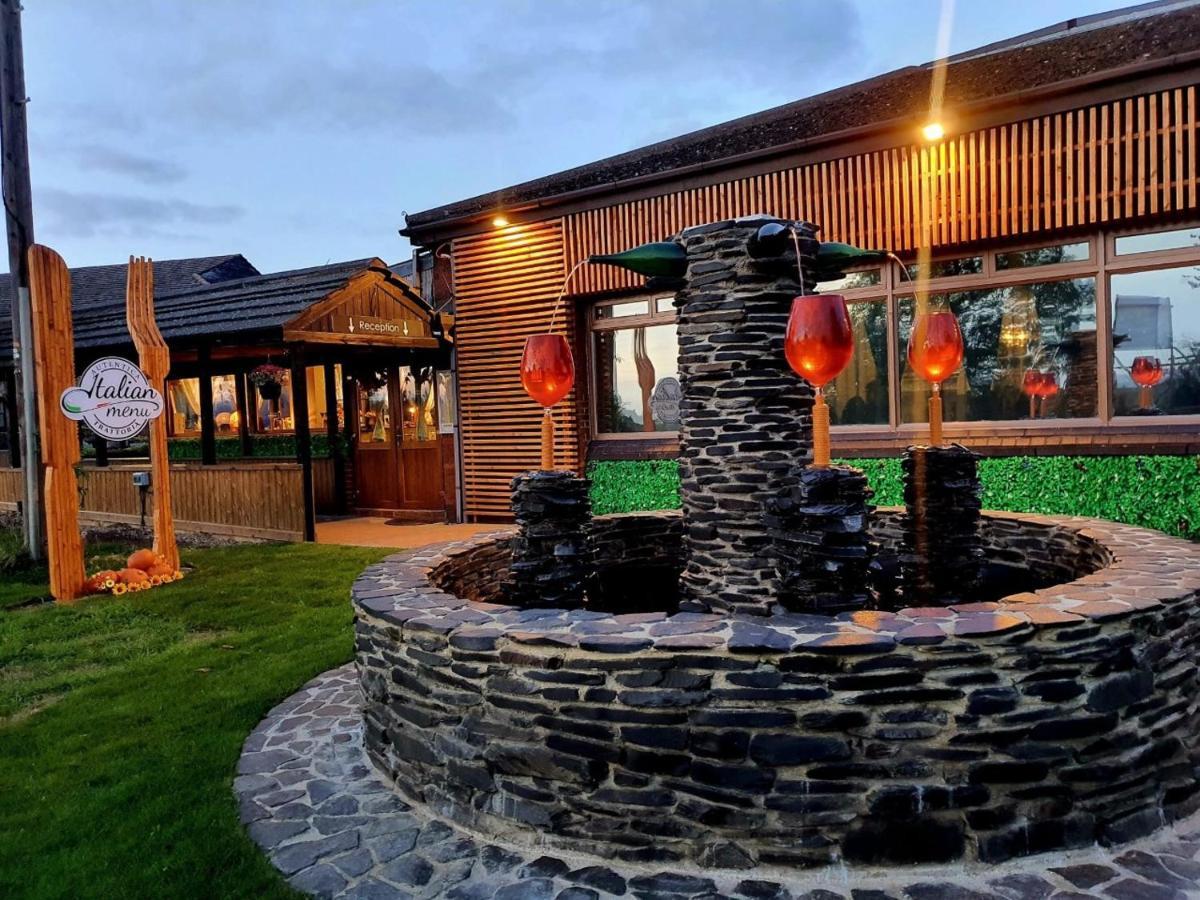 Travel Plaza Hotel Desborough