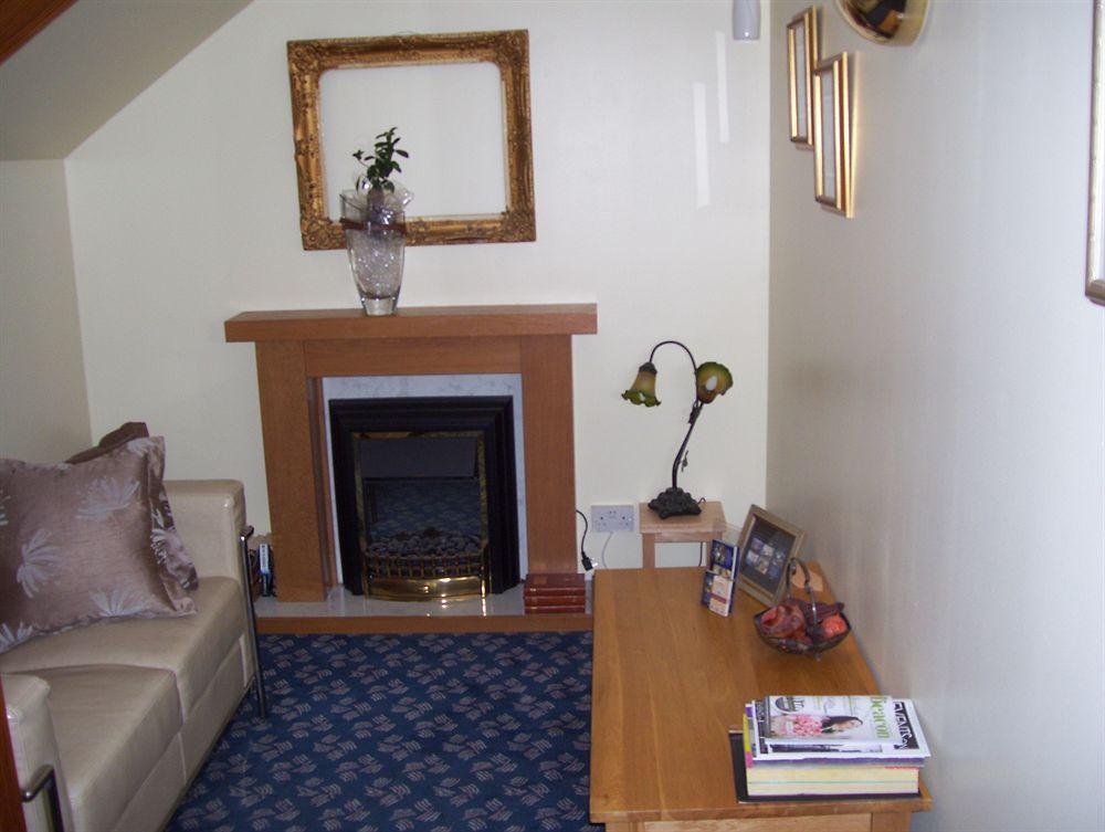 Travel Plaza 3* Desborough