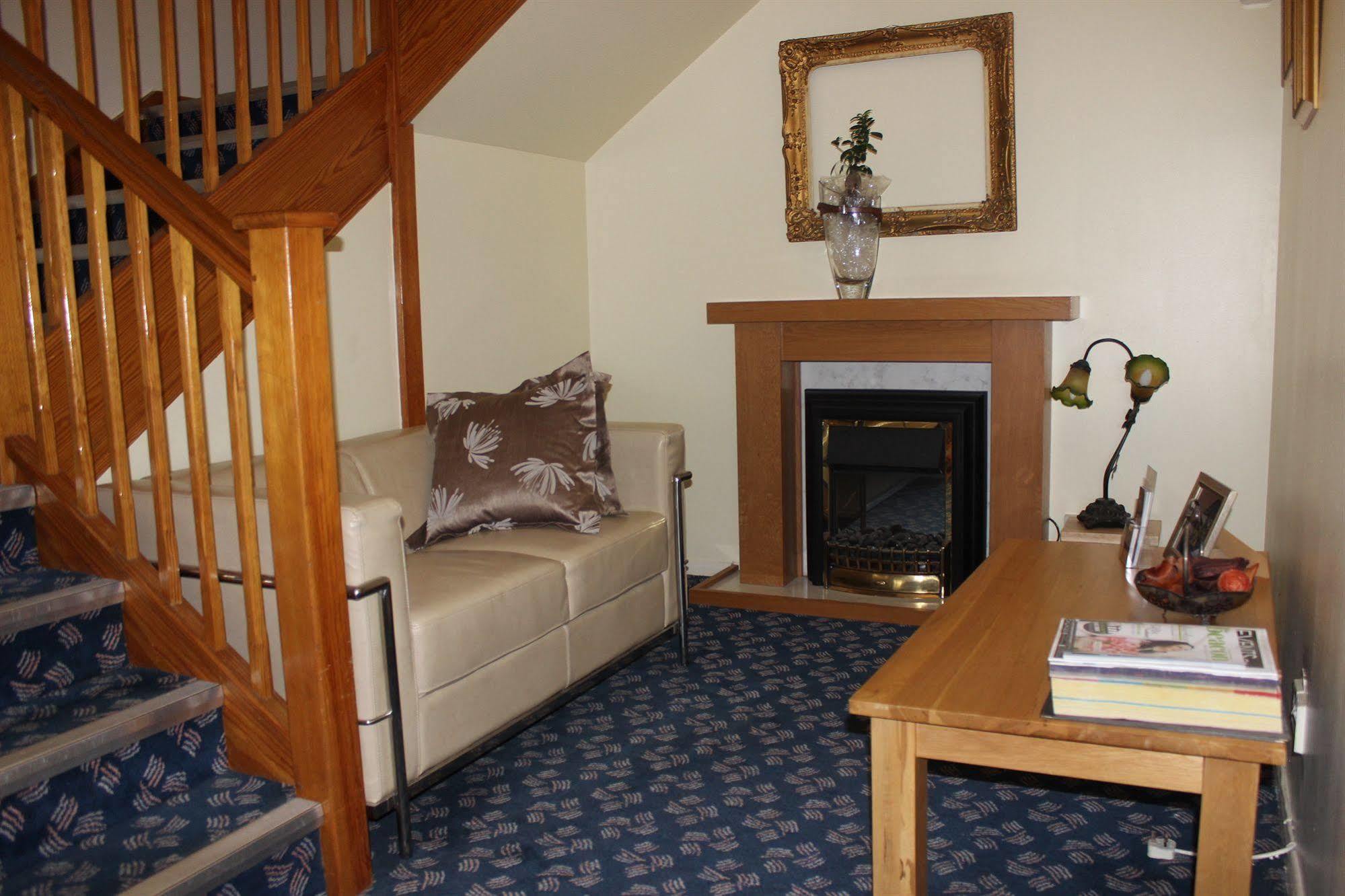 Travel Plaza Hotel Desborough